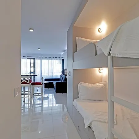 Appartement Harmony With Pool By Homing