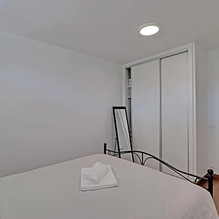 Harmony With Pool By Homing Appartement *